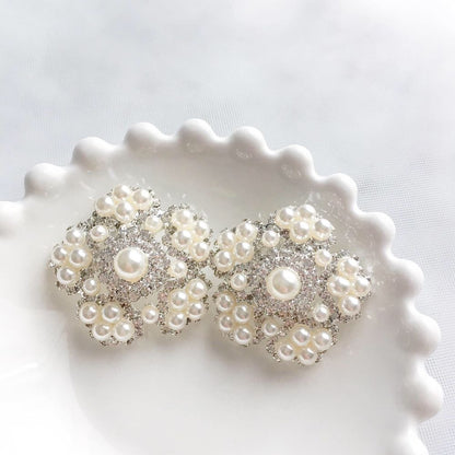 【イヤリング】パール ビジュー フラワー ブライダル イヤリング i6 【結婚式 ピアス イヤリング】