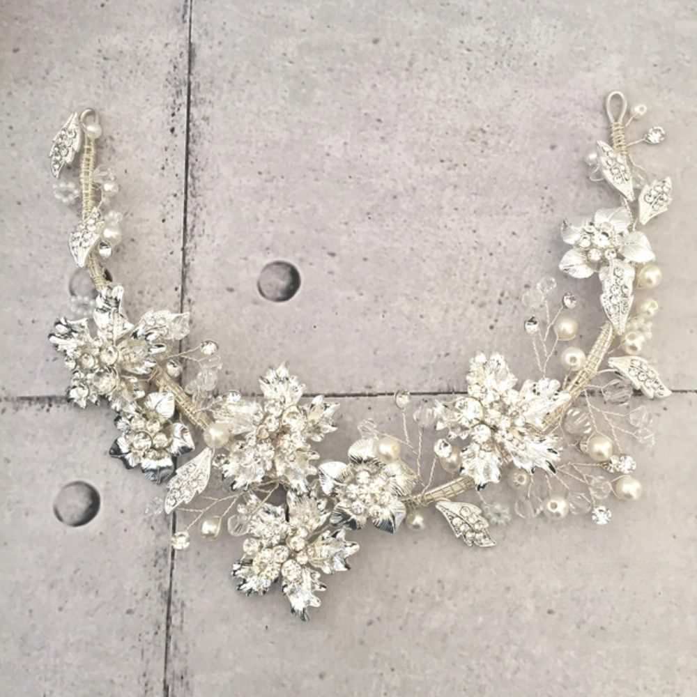 【ヘッドドレス】bijou ヘッドカチューシャ/ブライダルアクセサリー 【結婚式 ヘアアクセサリー】