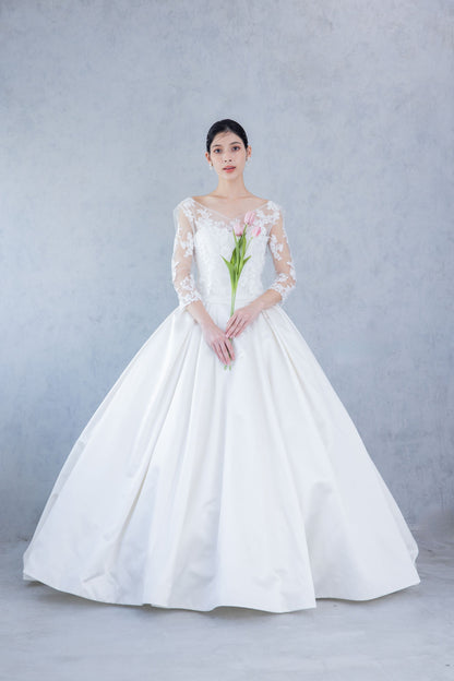 Resoll ⅽollection LILIO【ウェディングドレス レンタル】