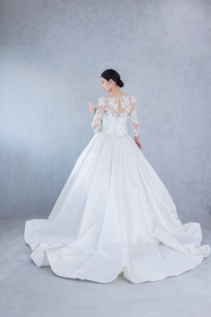 Resoll ⅽollection LILIO【ウェディングドレス レンタル】