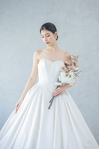 Resoll ⅽollection LILIO【ウェディングドレス レンタル】