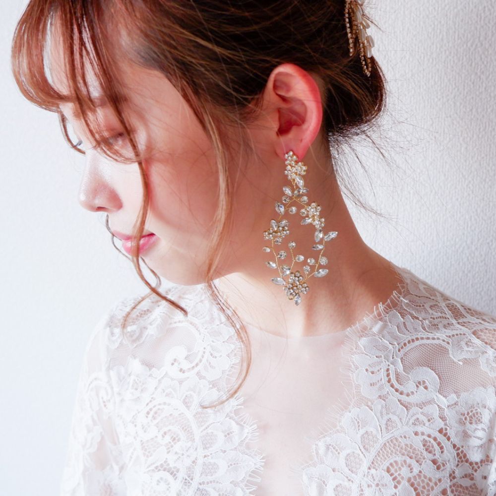 【イヤリング】ブライダルイヤリング 小枝イヤリング フラワー ビジュー リーフ ゴールド i9 【結婚式 ピアス イヤリング】