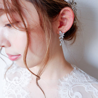 【イヤリング】ビジュー ウェディング ブライダルイヤリング j1 【結婚式 ピアス イヤリング】