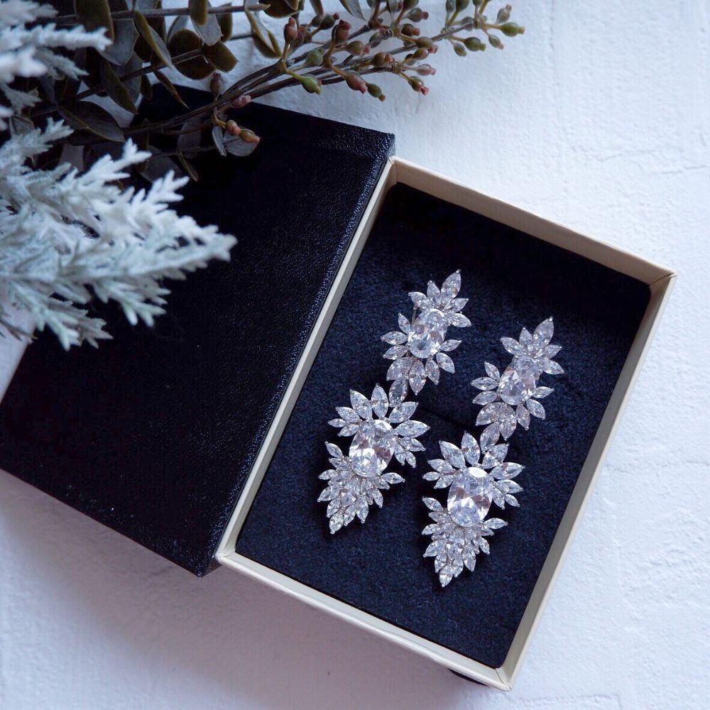 【ピアス】ビジュー ウェディング ブライダルピアス j2 【結婚式 ピアス イヤリング】