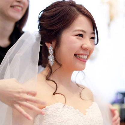 【イヤリング】ビジュー ウェディング ブライダルイヤリング j2 【結婚式 ピアス イヤリング】