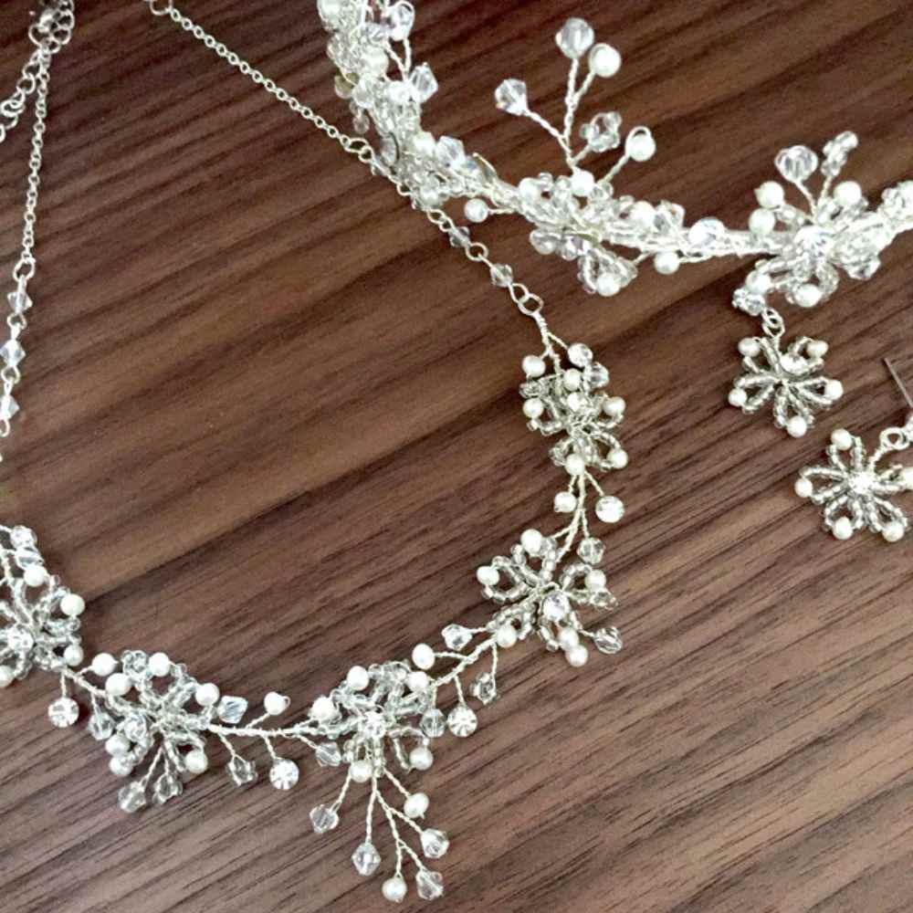 beads カチューシャ&ネックレス&ピアス 3点セット/ブライダルアクセサリー 【結婚式 アクセサリーセット】