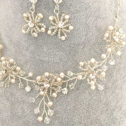 beads カチューシャ&ネックレス&ピアス 3点セット/ブライダルアクセサリー 【結婚式 アクセサリーセット】