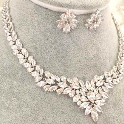luxury ジルコニアネックレス&ピアスセット/ブライダルアクセサリー 【結婚式 アクセサリーセット】