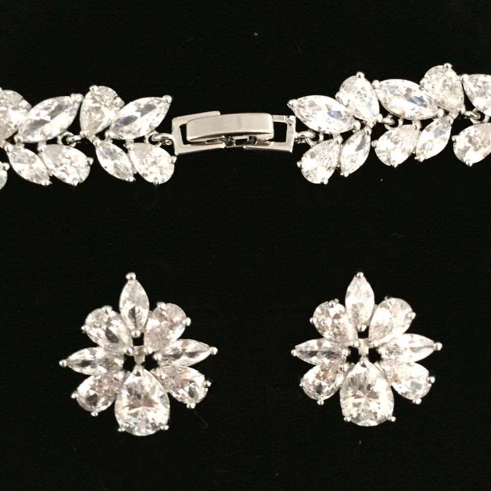 luxury ジルコニアネックレス&ピアスセット/ブライダルアクセサリー 【結婚式 アクセサリーセット】