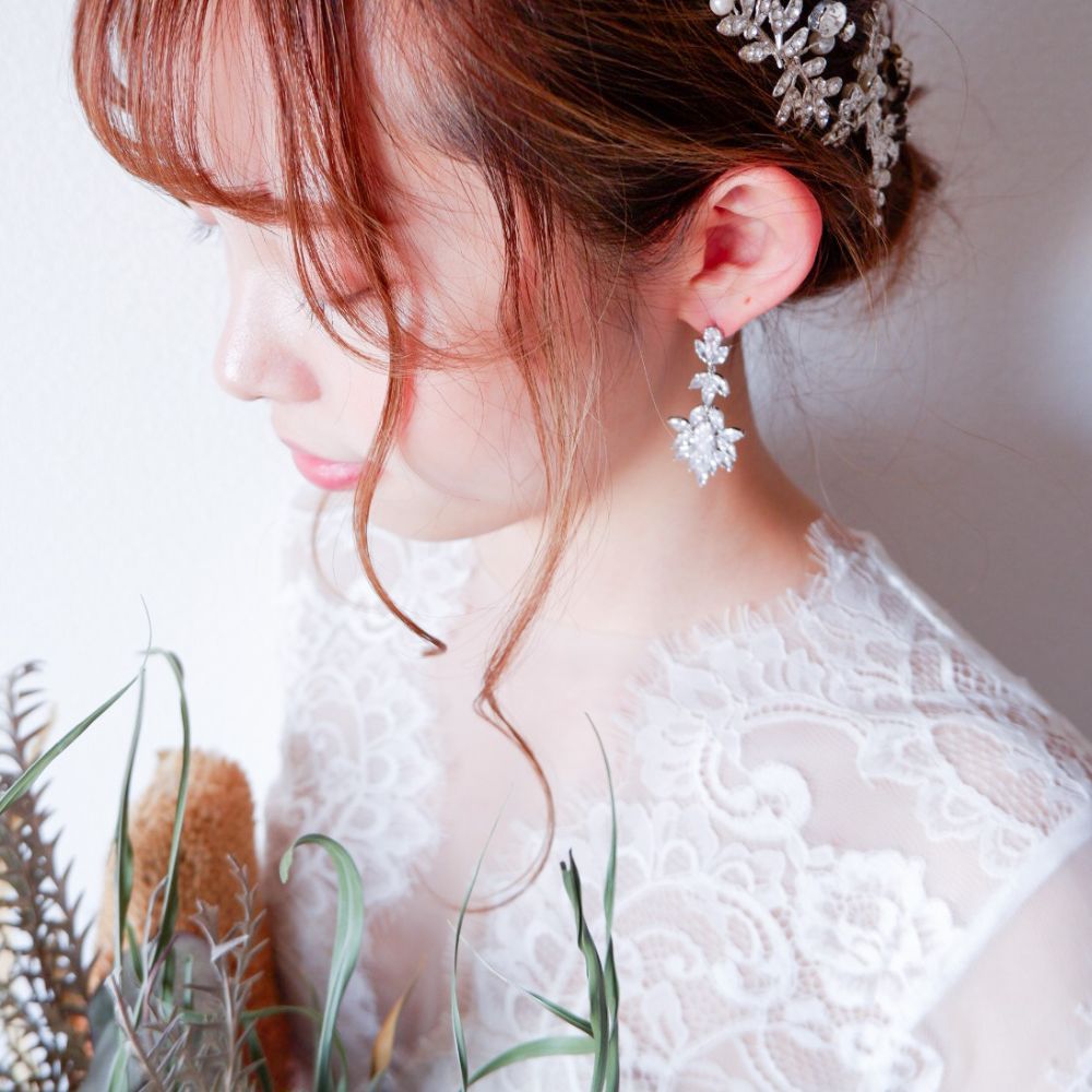 【イヤリング】ビジュー ウェディング ブライダルイヤリング j6 【結婚式 ピアス イヤリング】