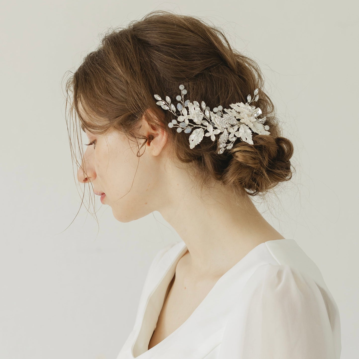 【ヘッドドレス】ブライダルヘッドドレス ビジュー リーフ ボンネ j9 【結婚式 ヘアアクセサリー】