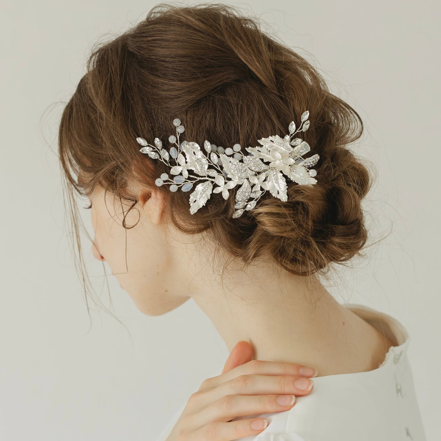 【ヘッドドレス】ブライダルヘッドドレス ビジュー リーフ ボンネ j9 【結婚式 ヘアアクセサリー】