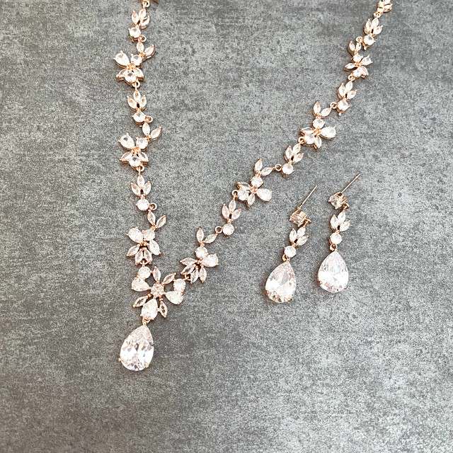 juri gold ジルコニア ネックレス&ピアスセット 【結婚式 アクセサリーセット】