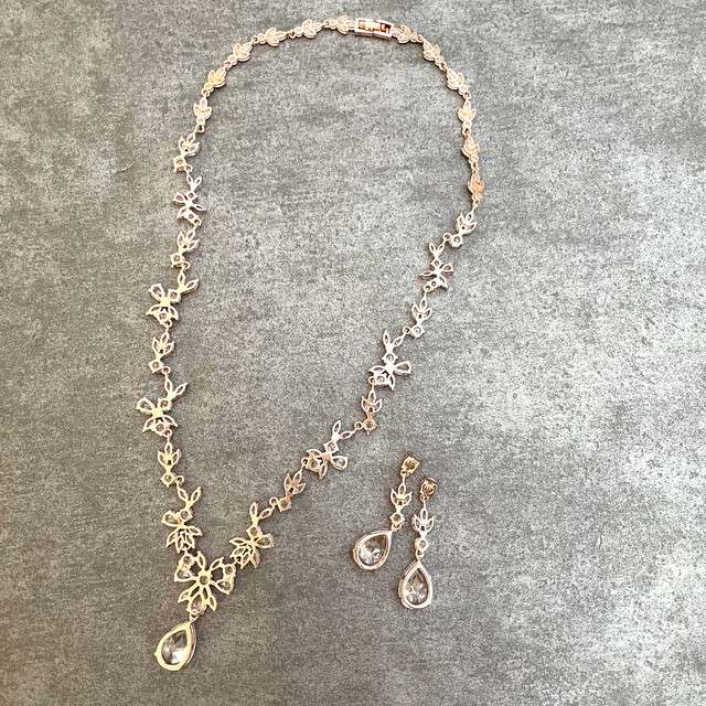 juri gold ジルコニア ネックレス&ピアスセット 【結婚式 アクセサリーセット】