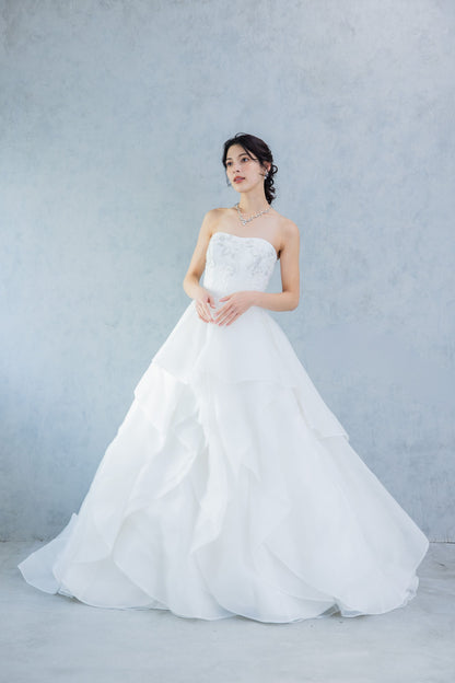 Resoll ⅽollection NOA-1【ウェディングドレス レンタル】