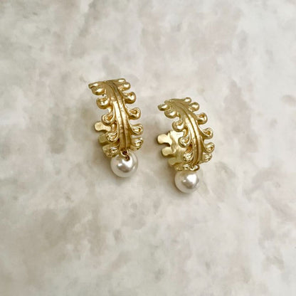 【ピアス】feuille ゴールドピアス 【結婚式 ピアス イヤリング】