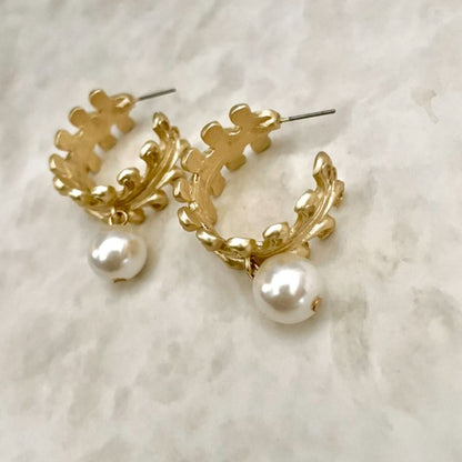 【ピアス】feuille ゴールドピアス 【結婚式 ピアス イヤリング】