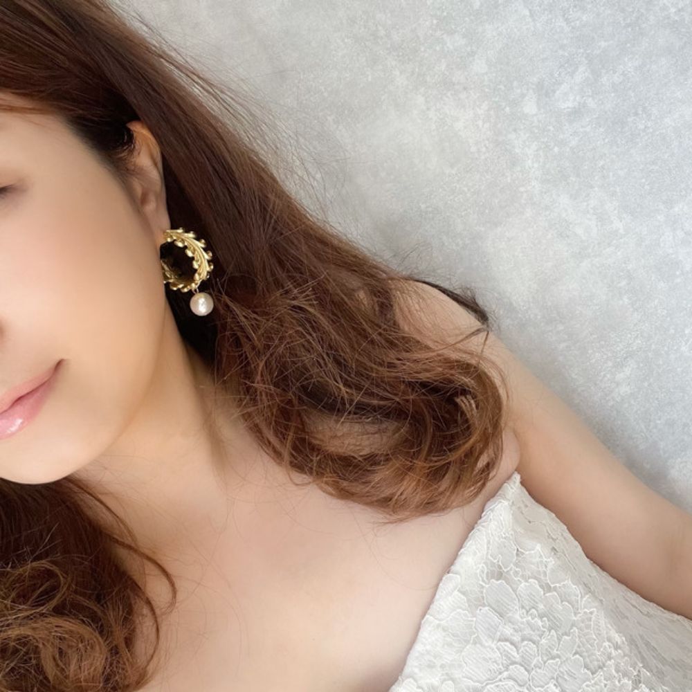 【ピアス】feuille ゴールドピアス 【結婚式 ピアス イヤリング】