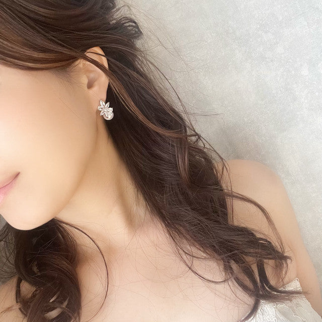 【ピアス・イヤリング】petit ジルコニアピアス 【結婚式　ピアス　イヤリング】