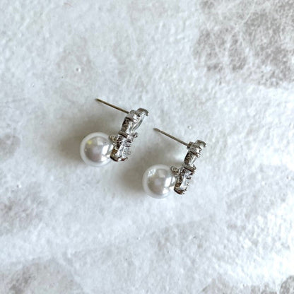【ピアス・イヤリング】petit ジルコニアピアス 【結婚式 ピアス イヤリング】