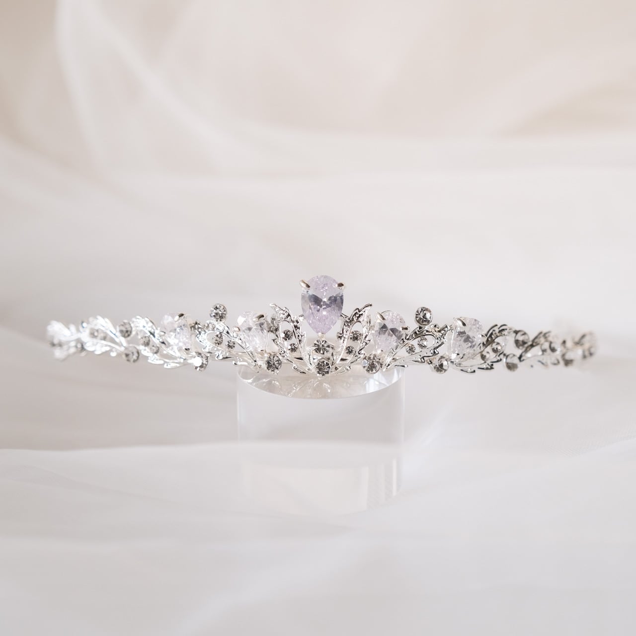 【ヘッドドレス】ティアラ ビジュー ブライダルヘッドドレス シルバー b10 【結婚式 ヘアアクセサリー】