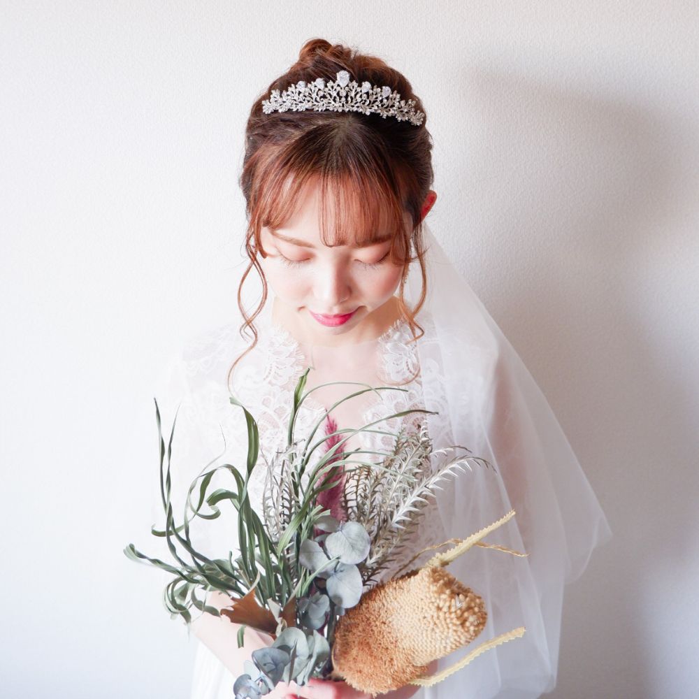 【ヘッドドレス】ティアラ ビジュー ブライダルヘッドドレス シルバー c5 【結婚式 ヘアアクセサリー】