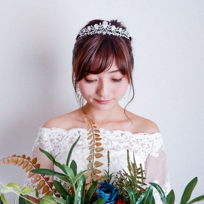 【ヘッドドレス】ティアラ ビジュー ブライダルヘッドドレス シルバー d2 【結婚式 ヘアアクセサリー】