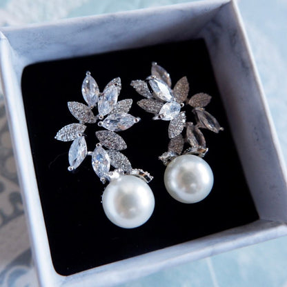 【イヤリング】ビジュー パール ウェディング ブライダルイヤリング c3 【結婚式 ピアス イヤリング】