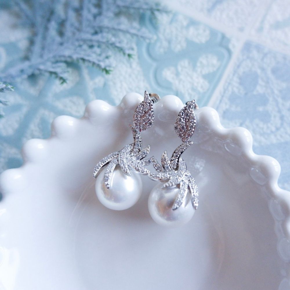 【ピアス】ビジュー パール ウェディング ブライダルピアス d5 【結婚式 ピアス イヤリング】