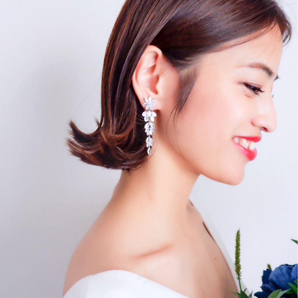 【ピアス】ビジュー ウェディング ブライダルピアス d10 【結婚式 ピアス イヤリング】