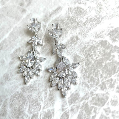 【ピアス・イヤリング】Parfaite ジルコニアピアス 【結婚式 ピアス イヤリング】