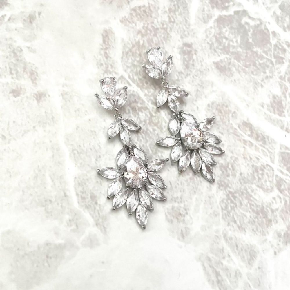 【ピアス・イヤリング】Parfaite ジルコニアピアス 【結婚式 ピアス イヤリング】