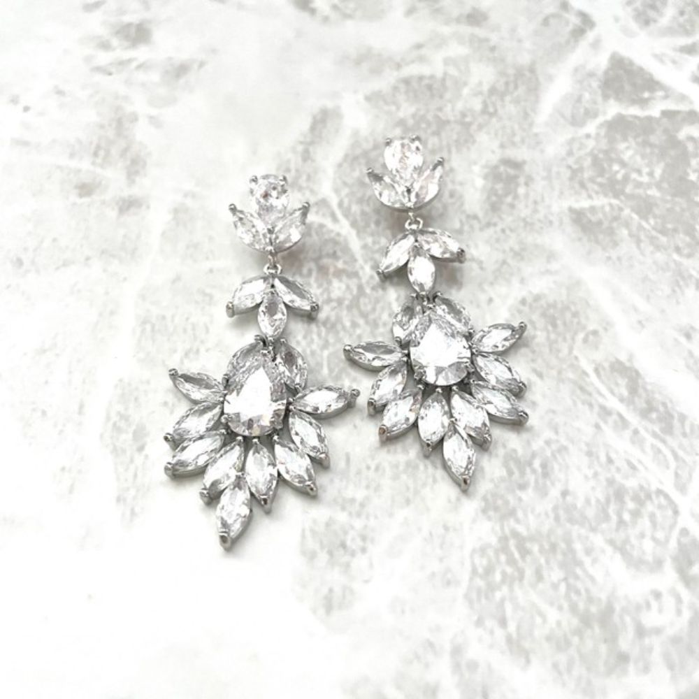 【ピアス・イヤリング】Parfaite ジルコニアピアス 【結婚式 ピアス イヤリング】