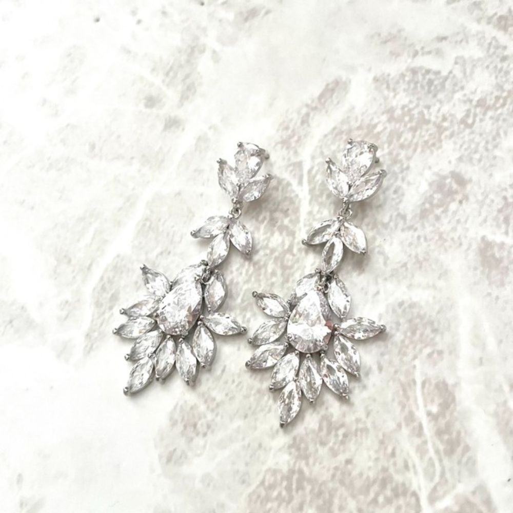 【ピアス・イヤリング】Parfaite ジルコニアピアス 【結婚式 ピアス イヤリング】