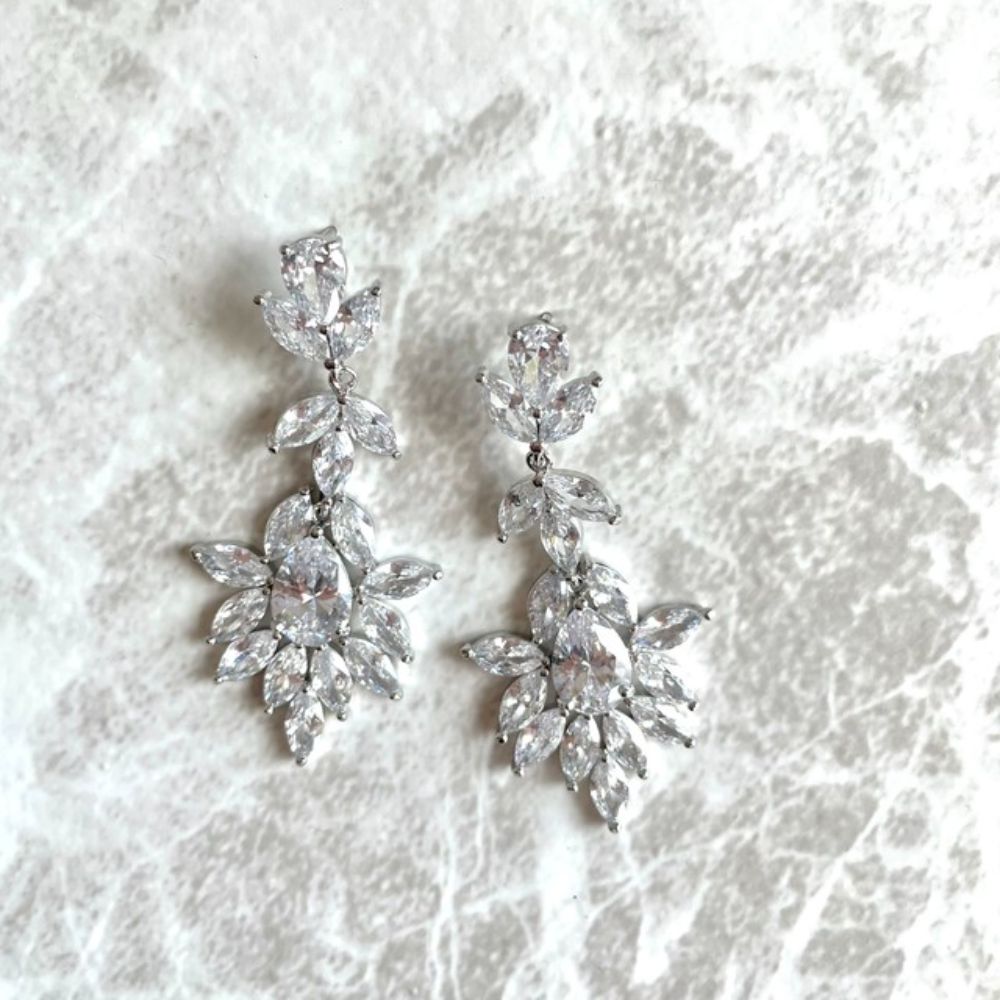 【ピアス・イヤリング】Parfaite ジルコニアピアス 【結婚式 ピアス イヤリング】