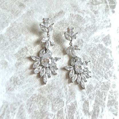 【ピアス・イヤリング】Parfaite ジルコニアピアス 【結婚式 ピアス イヤリング】