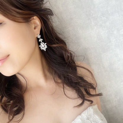 【ピアス・イヤリング】Parfaite ジルコニアピアス 【結婚式　ピアス　イヤリング】