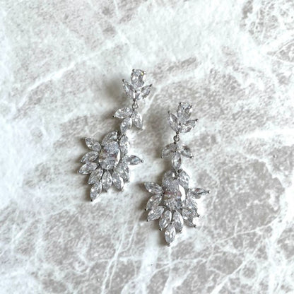 【ピアス・イヤリング】Parfaite ジルコニアピアス 【結婚式 ピアス イヤリング】