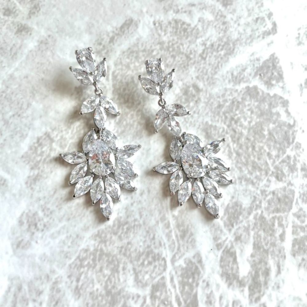 【ピアス・イヤリング】Parfaite ジルコニアピアス 【結婚式 ピアス イヤリング】