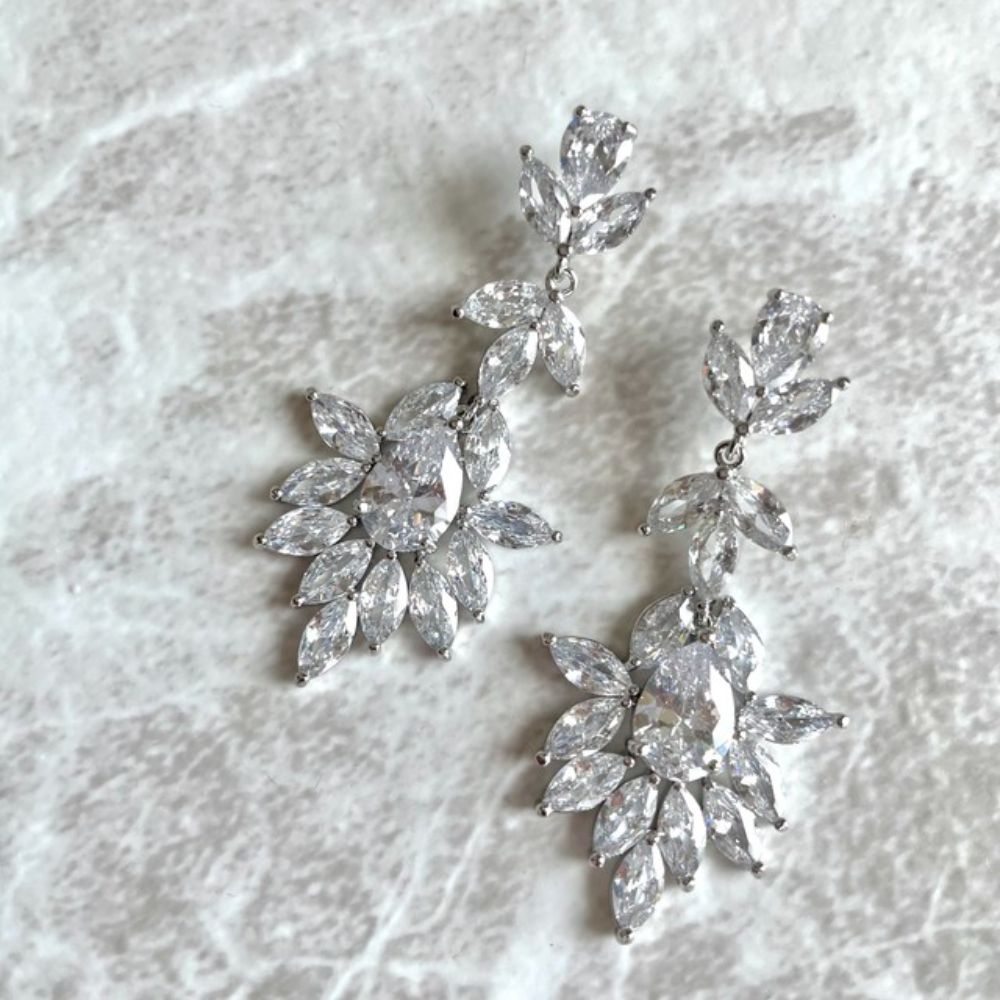 【ピアス・イヤリング】Parfaite ジルコニアピアス 【結婚式 ピアス イヤリング】