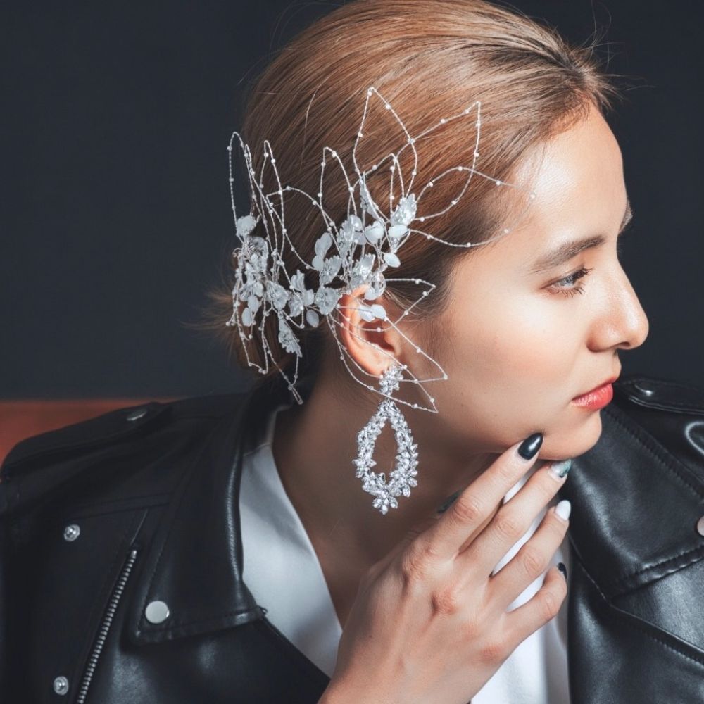 【ヘッドドレス】ブライダルヘッドドレス ビジュー リーフ ボンネ シルバー e7 【結婚式 ヘアアクセサリー】