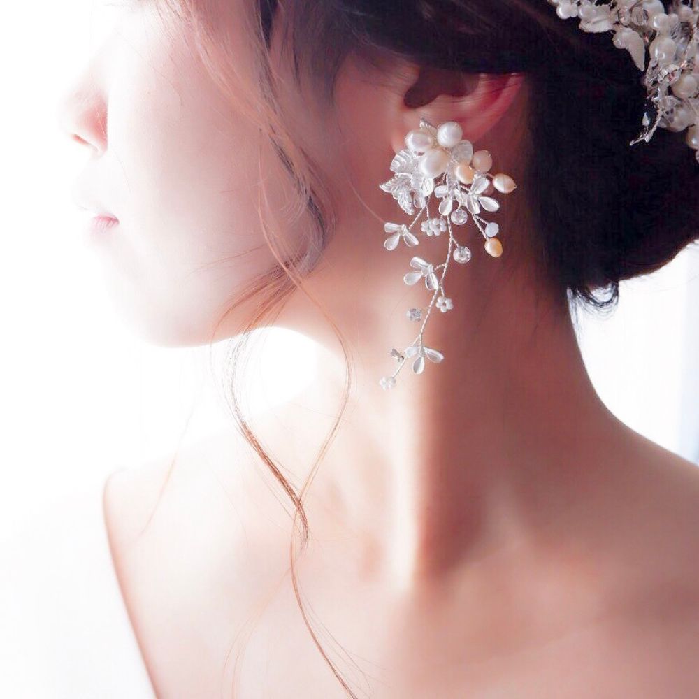 【イヤリング】ブライダルイヤリング 小枝イヤリング ビジュー シルバー k6 【結婚式 ピアス イヤリング】