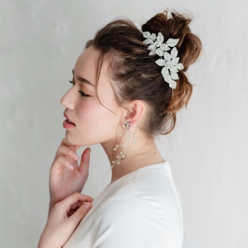 ブライダルヘッドドレス ビジュー フラワー ティアラ シルバー k9 【結婚式　ヘアアクセサリー】