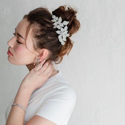 ブライダルヘッドドレス ビジュー フラワー ティアラ シルバー k9 【結婚式 ヘアアクセサリー】