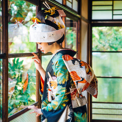 アンティーク振袖 黒地/老松総柄に鶴 【結婚式 和装 引き振袖 レンタル】