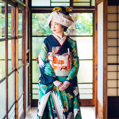 アンティーク振袖 黒地/老松総柄に鶴 【結婚式 和装 引き振袖 レンタル】