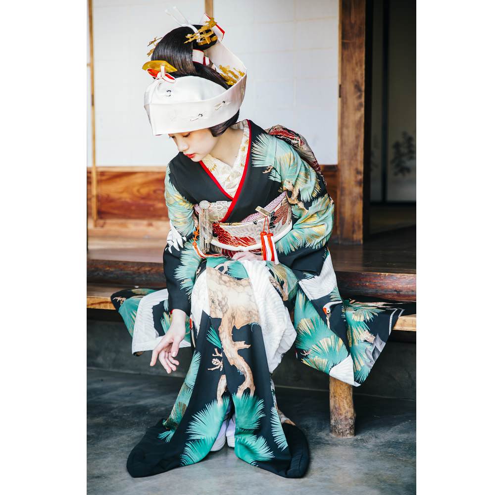 アンティーク振袖 黒地/老松総柄に鶴 【結婚式 和装 引き振袖 レンタル】