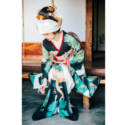 アンティーク振袖 黒地/老松総柄に鶴 【結婚式 和装 引き振袖 レンタル】