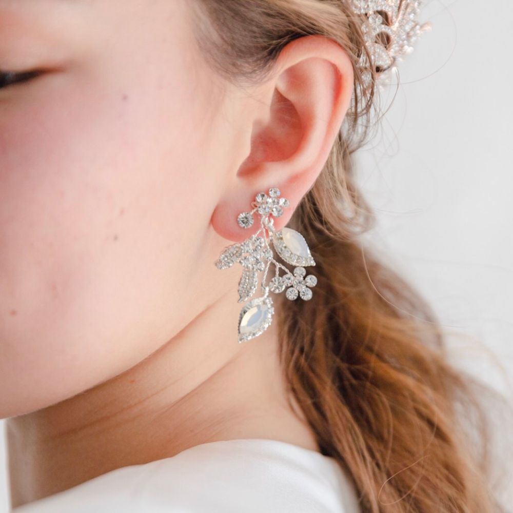 【イヤリング】ブライダルイヤリング 小枝イヤリング ビジュー シルバー m1 【結婚式 ピアス イヤリング】