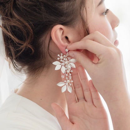 【ピアス】ブライダルピアス 小枝ピアス ビジュー シルバー m2 【結婚式 ピアス イヤリング】